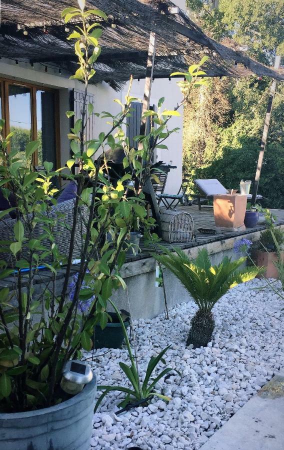 Et Table D Hotes Chez Dom Sainte-Cecile-les-Vignes